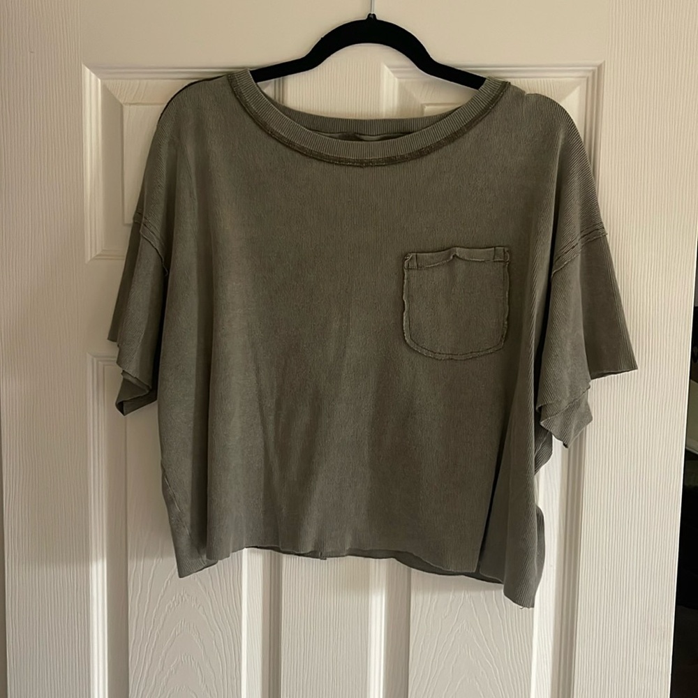 Medium T-shirt, cropped